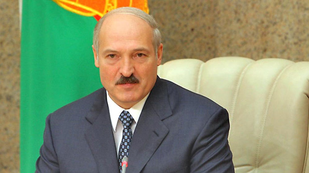 Лукашенко призвал «не дубасить» Россию за Крым
